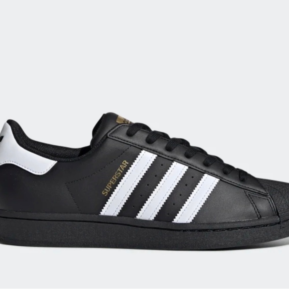 Adidas Superstar Black With White Leather Sneakers Men’s Size 6 Woman’s 7.5